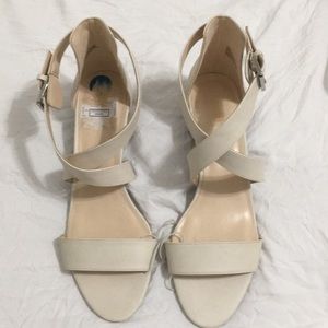Nine West cream 2 in wooden wedge sandals